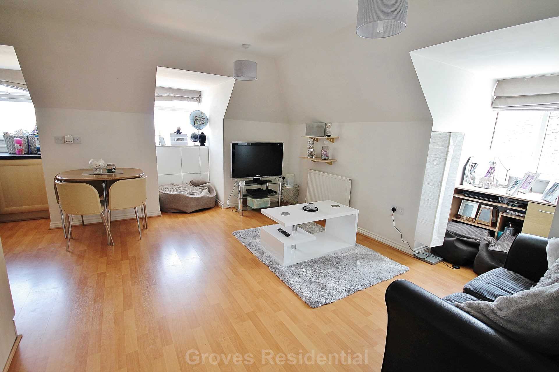 Dukes Avenue, New Malden, Image 2