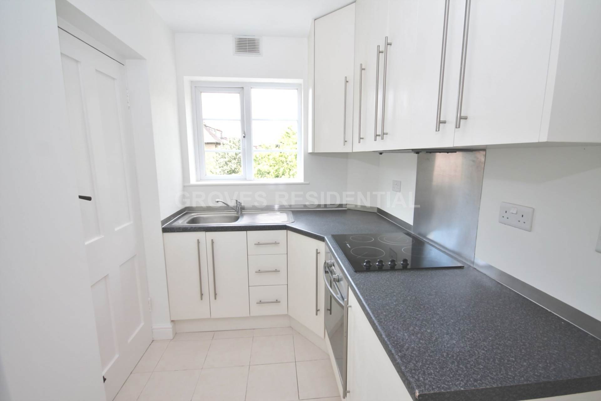Richmond Road, London, Image 3