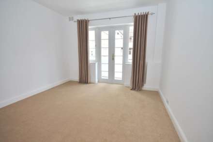 Richmond Road, London, Image 4