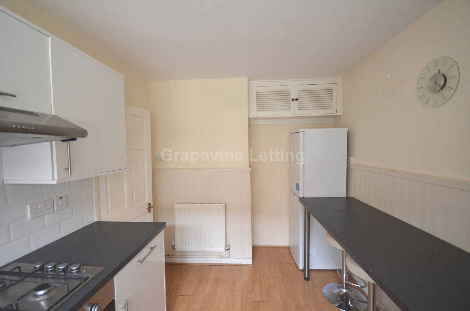 Three double bed with garden in Clapham North!, Image 5