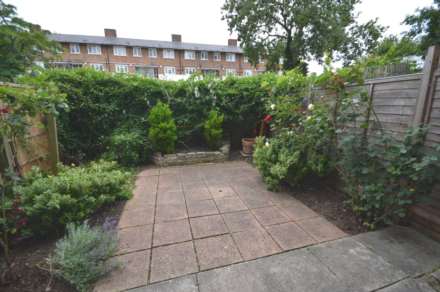 Three double bed with garden in Clapham North!, Image 3