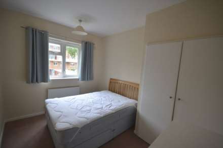 Three double bed with garden in Clapham North!, Image 8