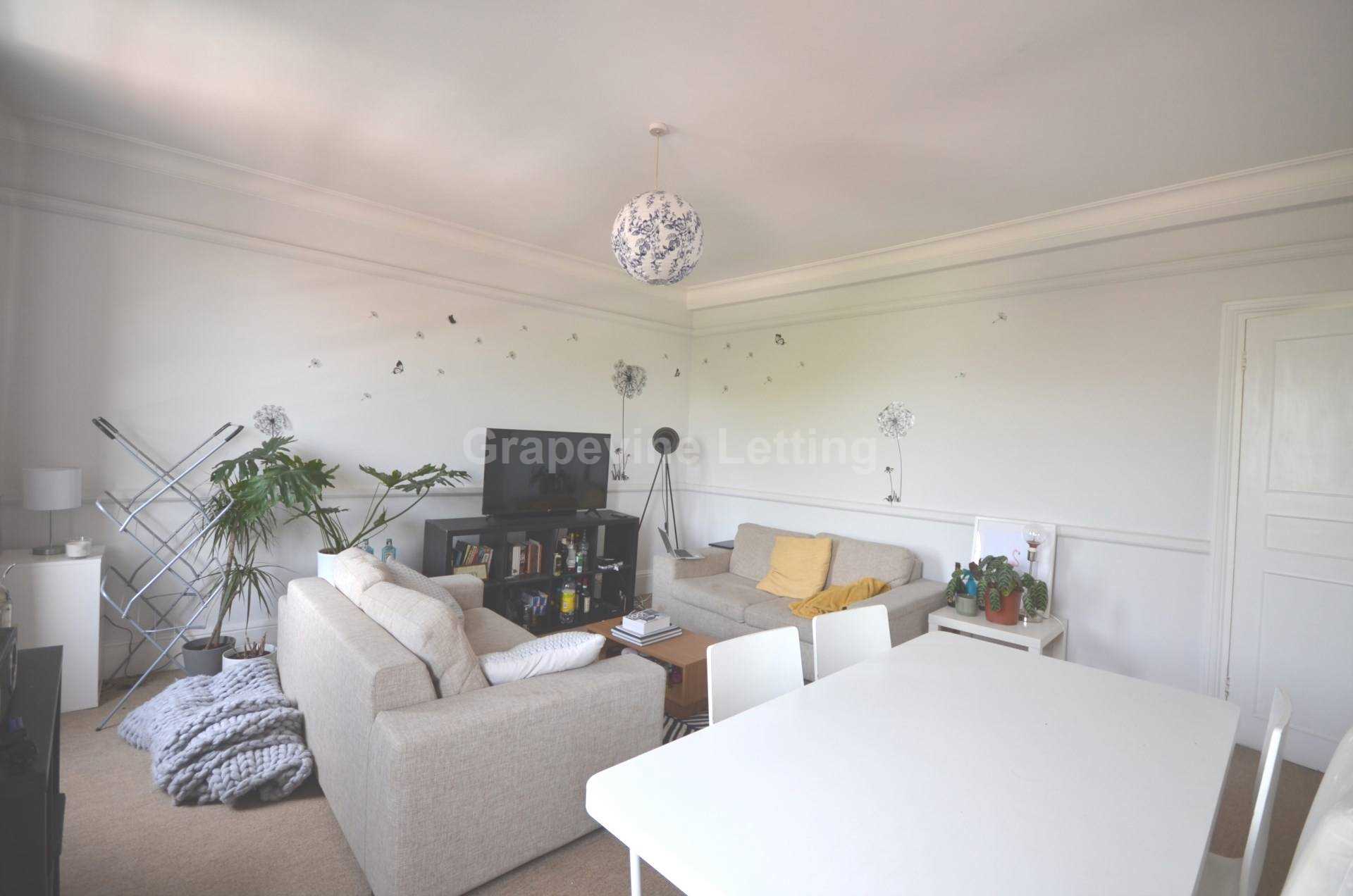 Clapham Common Southside, Clapham SW4, Image 2