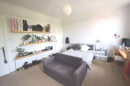 Clapham Common Southside, Clapham SW4, Image 7