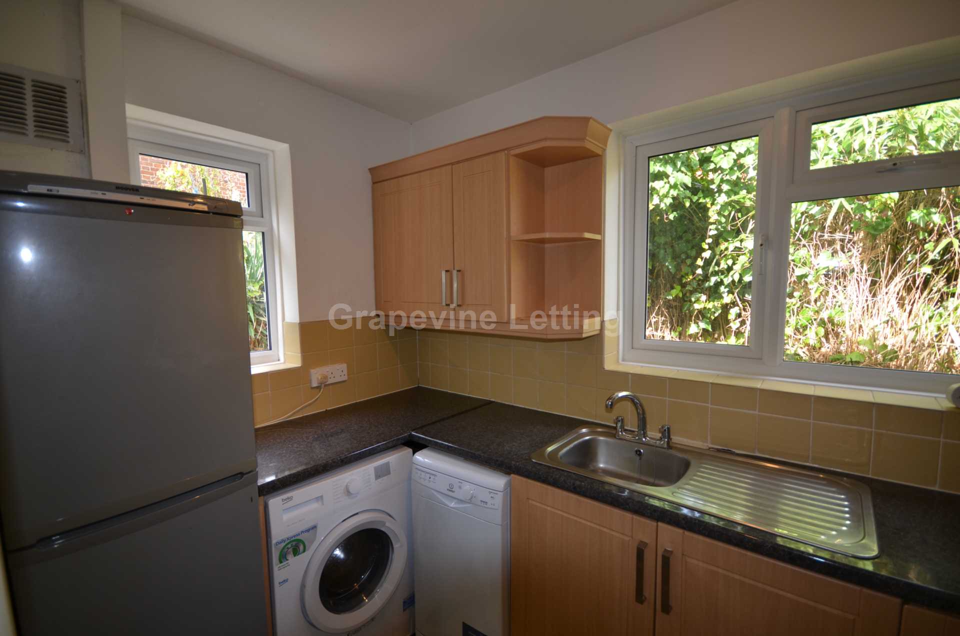Effra Road, Brixton SW2  UNFURNISHED, Image 4