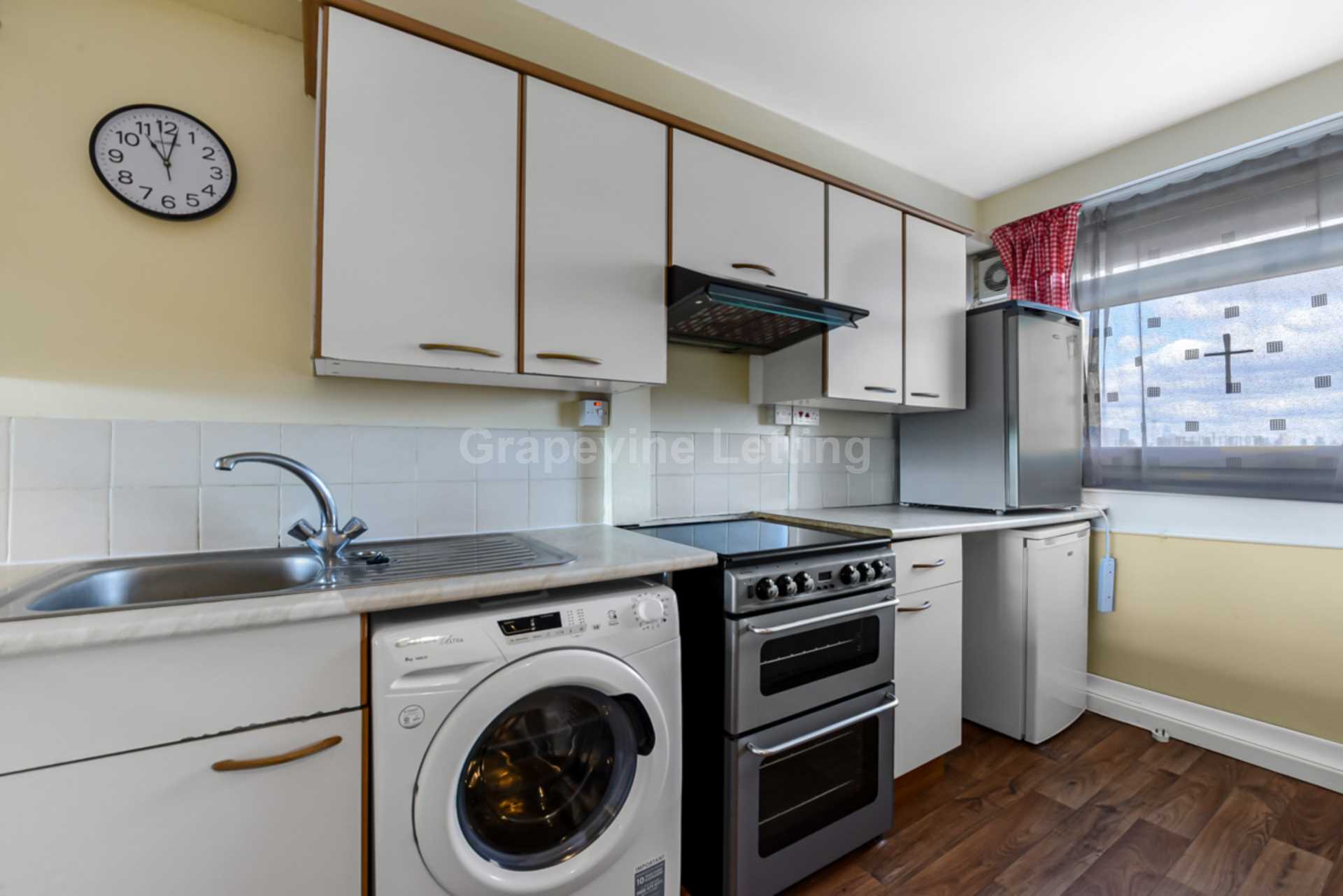 Dorset Road, Oval - CHECK OUT THE LONDON SKYLINE!, Image 9