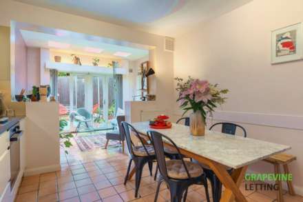 Fairmount Road, Brixton  SW2., Image 2