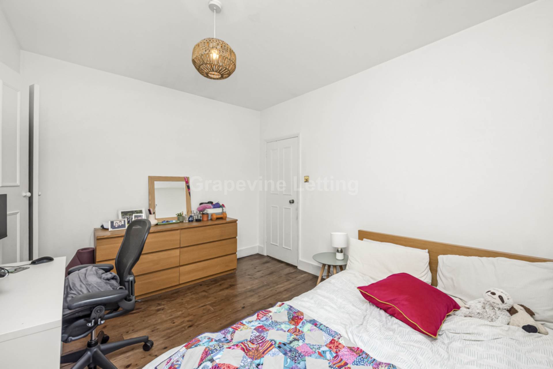 Ferndale Road, London, Image 10