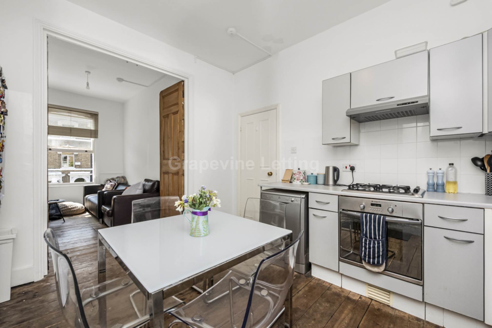 Ferndale Road, London, Image 4