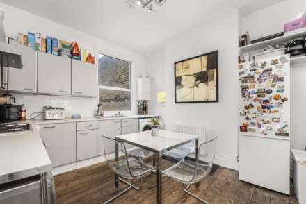 Ferndale Road, London, Image 5