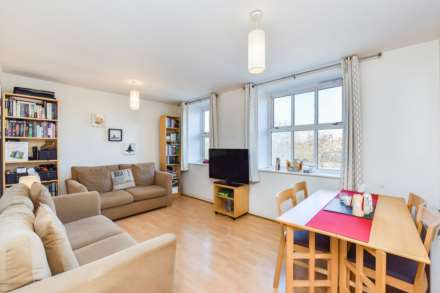 1 Bedroom Apartment, Clapham Park Road, Clapham SW4.  Including parking