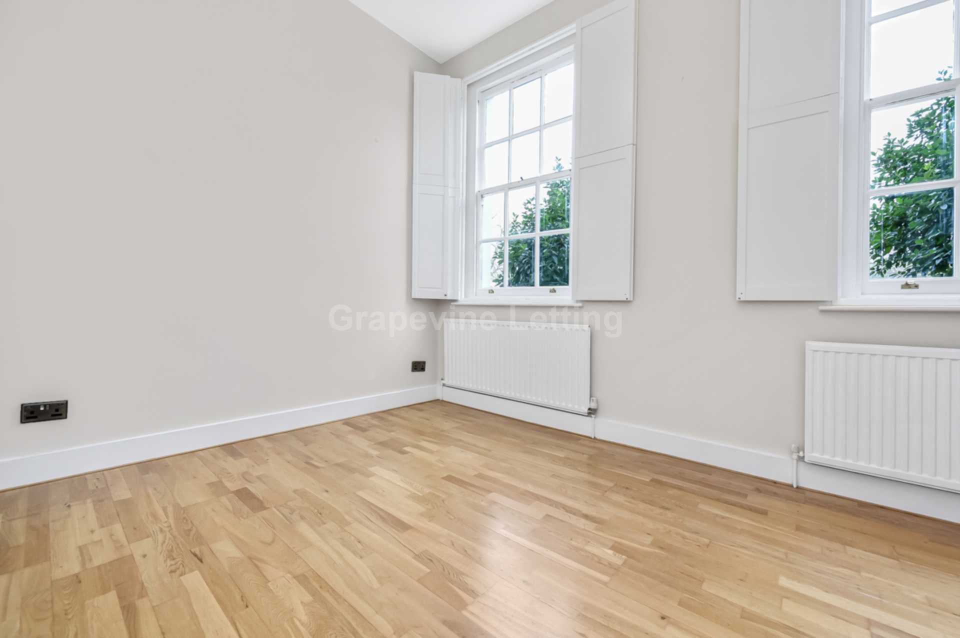 Elderwood Place, London, Image 2