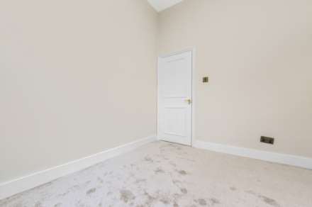 Elderwood Place, London, Image 4