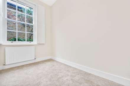 Elderwood Place, London, Image 8