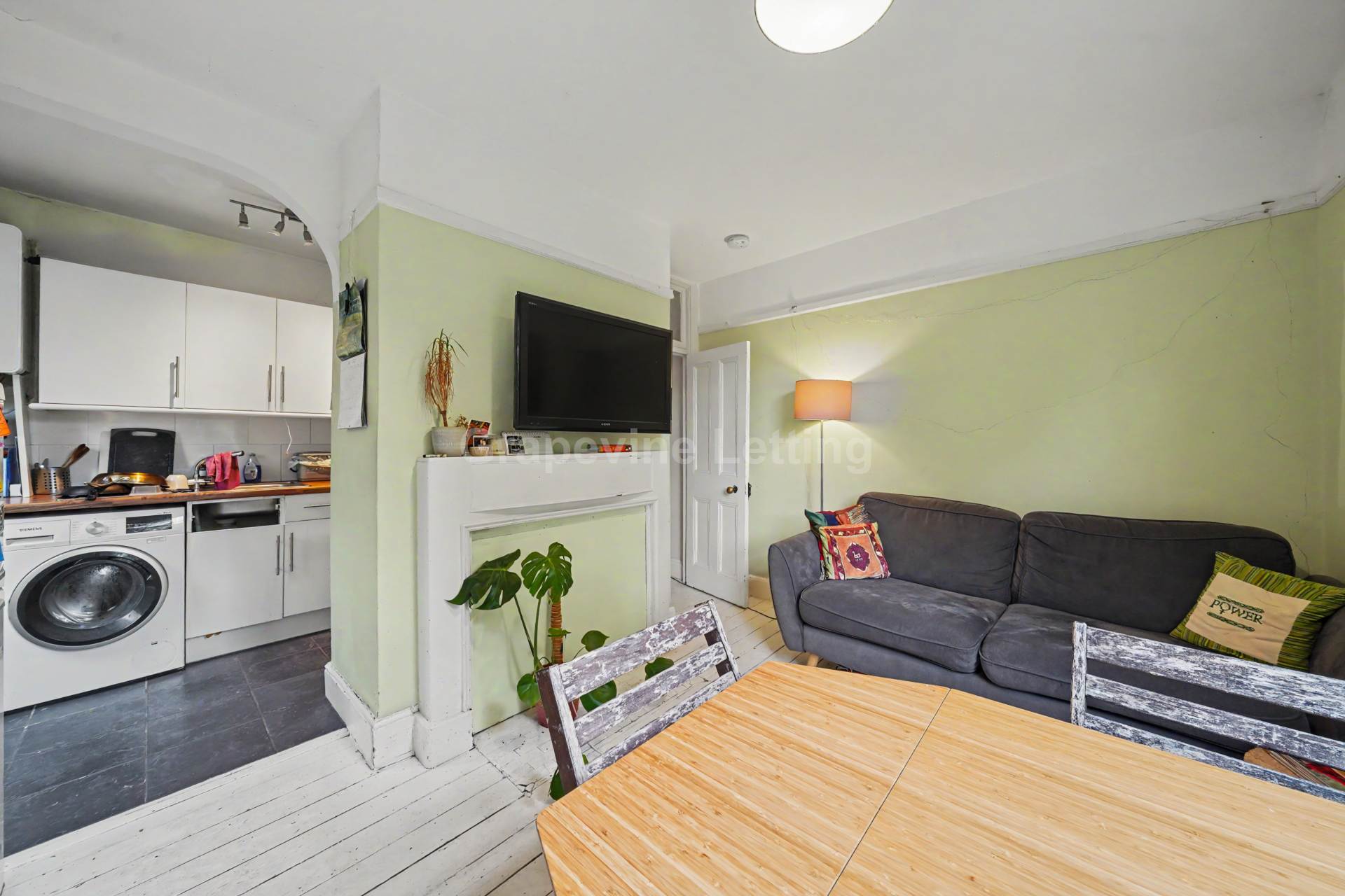 Dumbarton Road, Brixton, SW2, Image 1