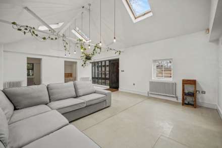 Park Lodge, Water Lane, Brixton SW2., Image 6