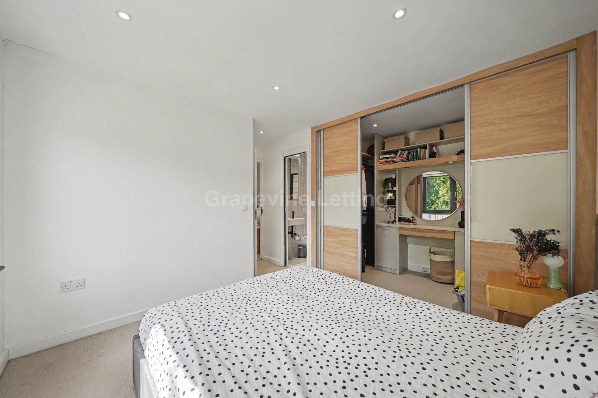 Shakespeare Road, London, Image 10