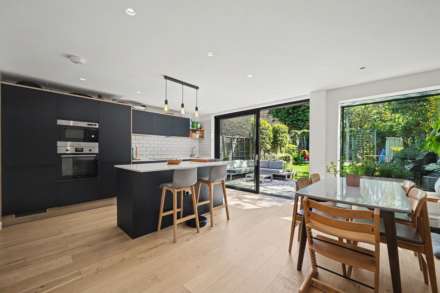 Shakespeare Road, London, Image 7