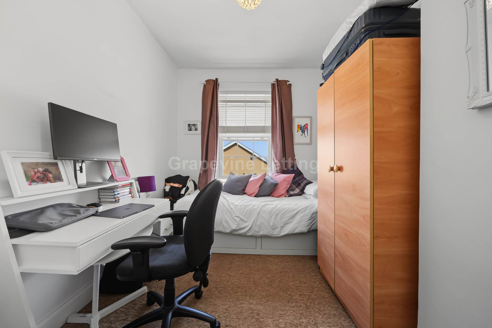Jebb Avenue, London, SW2, Image 8