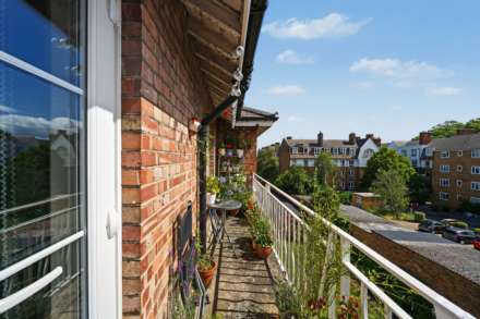 Jebb Avenue, London, SW2, Image 4
