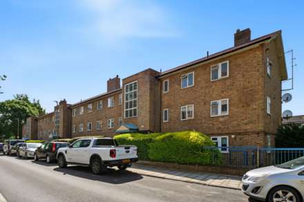 Thursley Garden, Southfields, SW19, Image 12