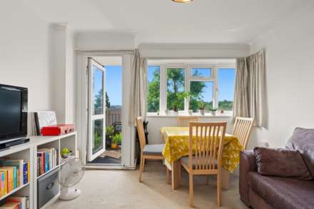 Thursley Garden, Southfields, SW19, Image 2
