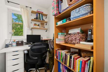 Thursley Garden, Southfields, SW19, Image 5