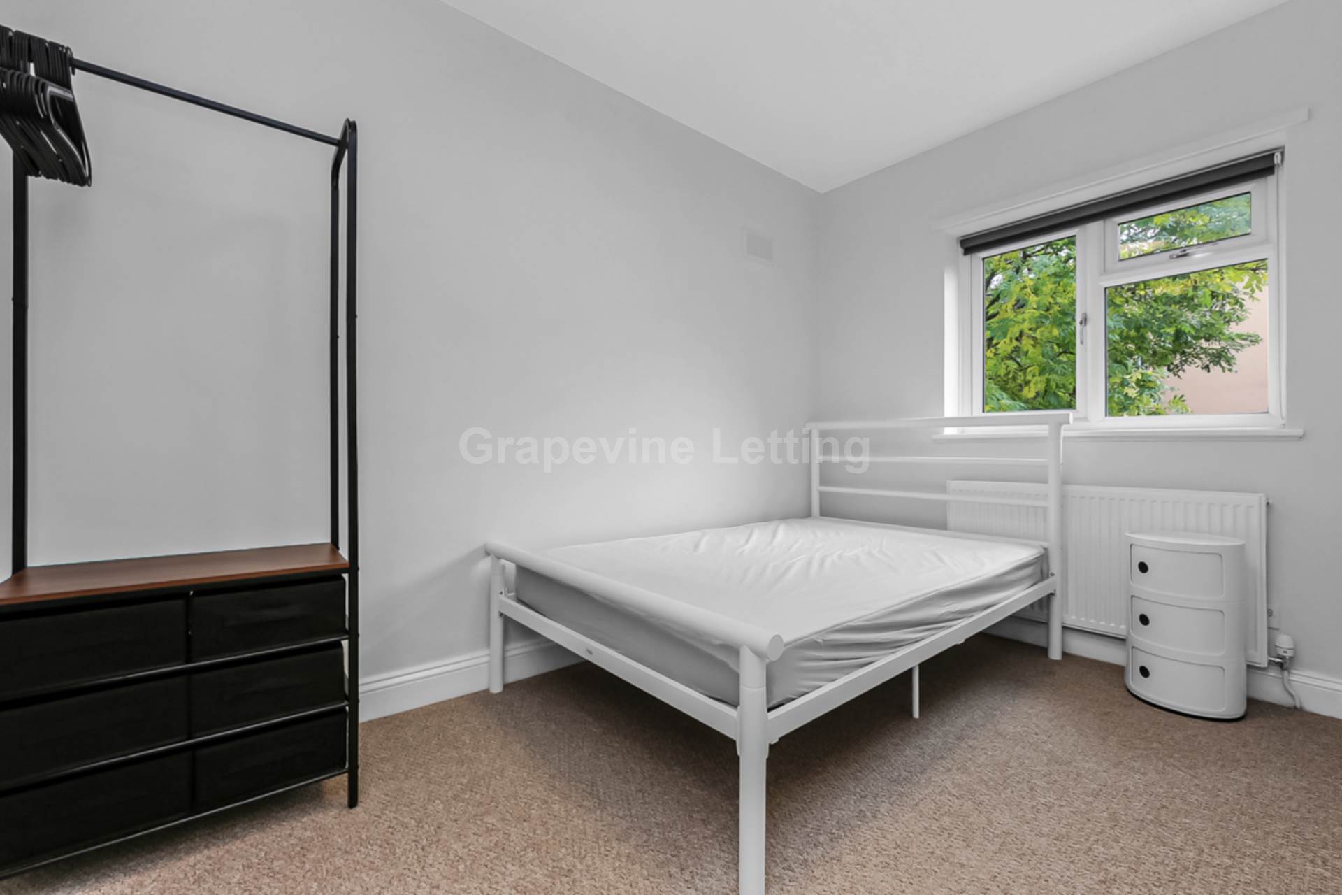 Four Bed Detached House -5 Mins Brixton Tube; Large Garden; Off Road Parking x 3, Image 10