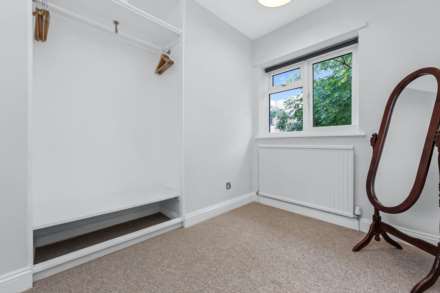 Four Bed Detached House -5 Mins Brixton Tube; Large Garden; Off Road Parking x 3, Image 9