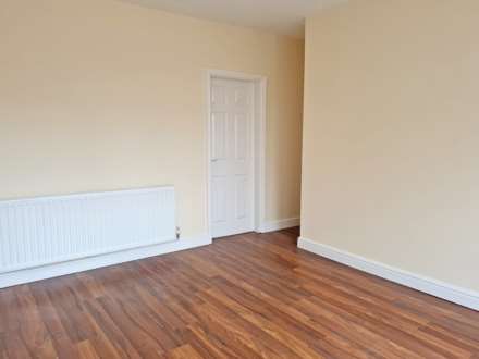 Blackshaw Lane, Oldham, Image 4
