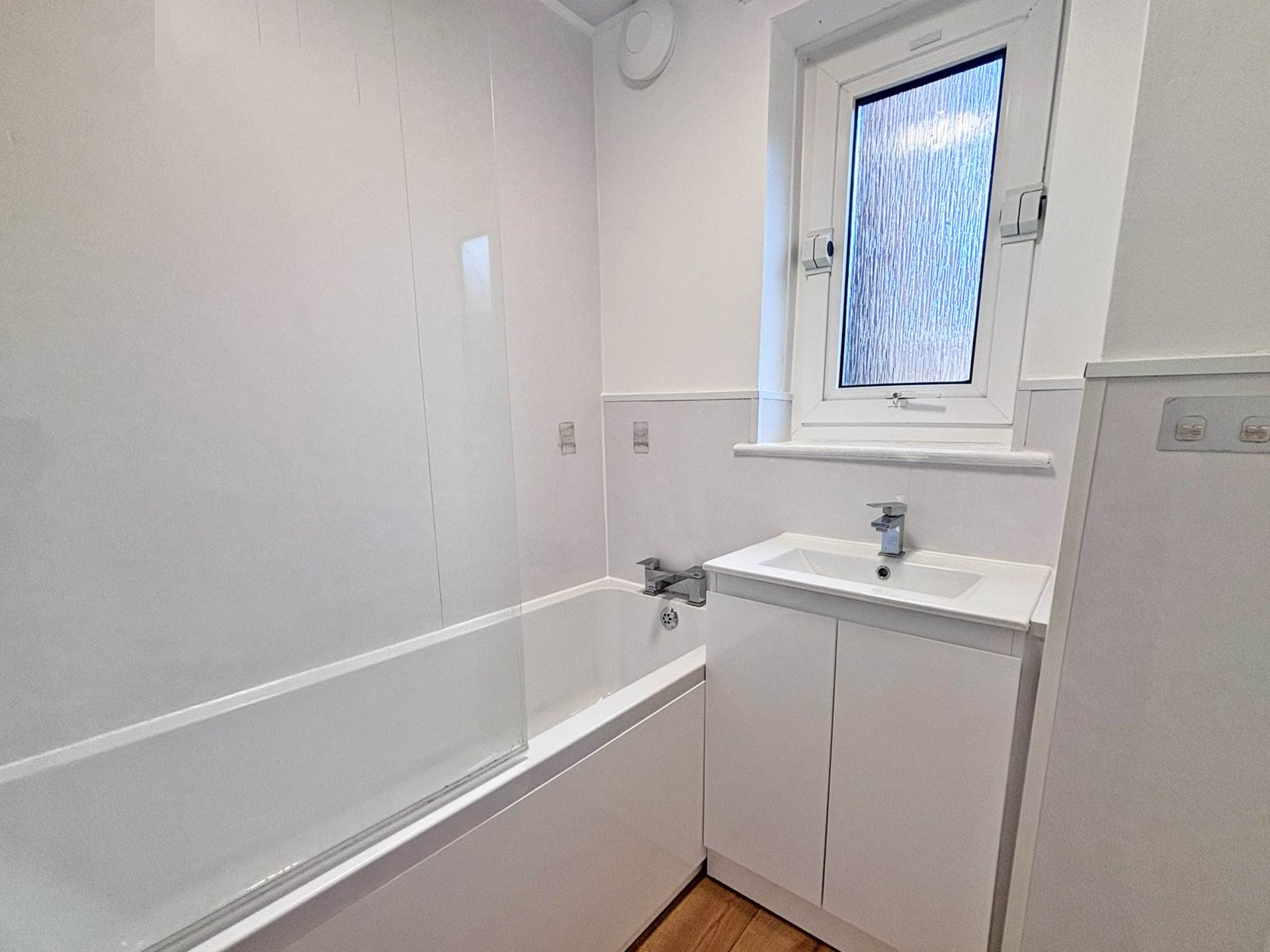 Burnsall Grove, Oldham, Image 13