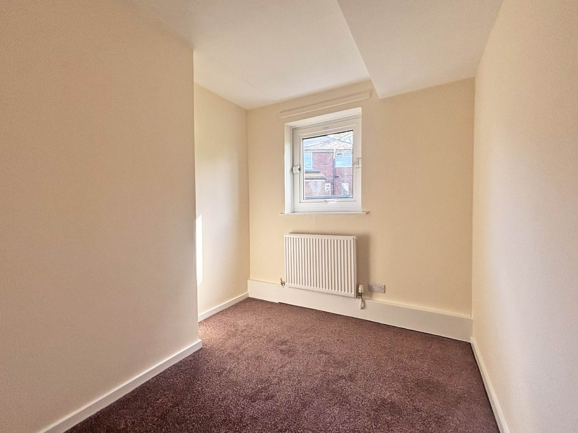 Burnsall Grove, Oldham, Image 9