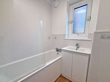 Burnsall Grove, Oldham, Image 13