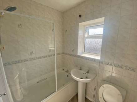 Stamford Road, Lees, Image 7