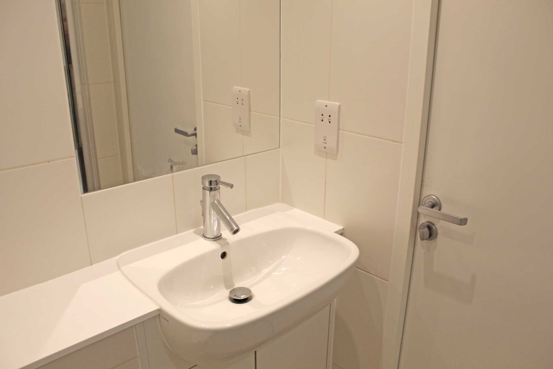 Cardinal Court, Oldham, Image 9