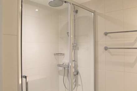 Cardinal Court, Oldham, Image 10