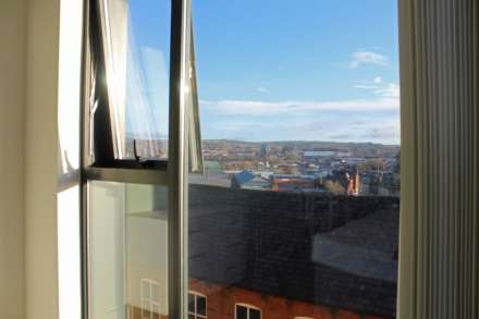 Cardinal Court, Oldham, Image 7