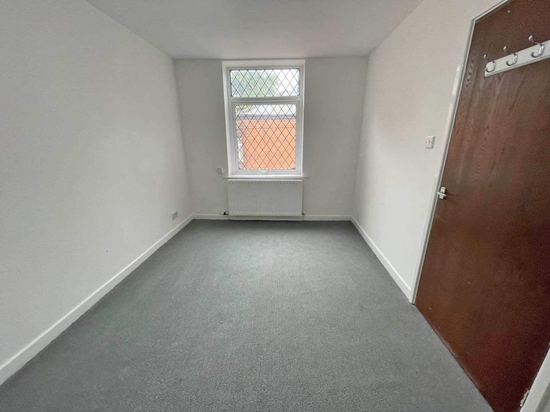 Oldham Road, Royton, Image 6