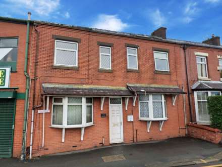 Oldham Road, Royton, Image 11