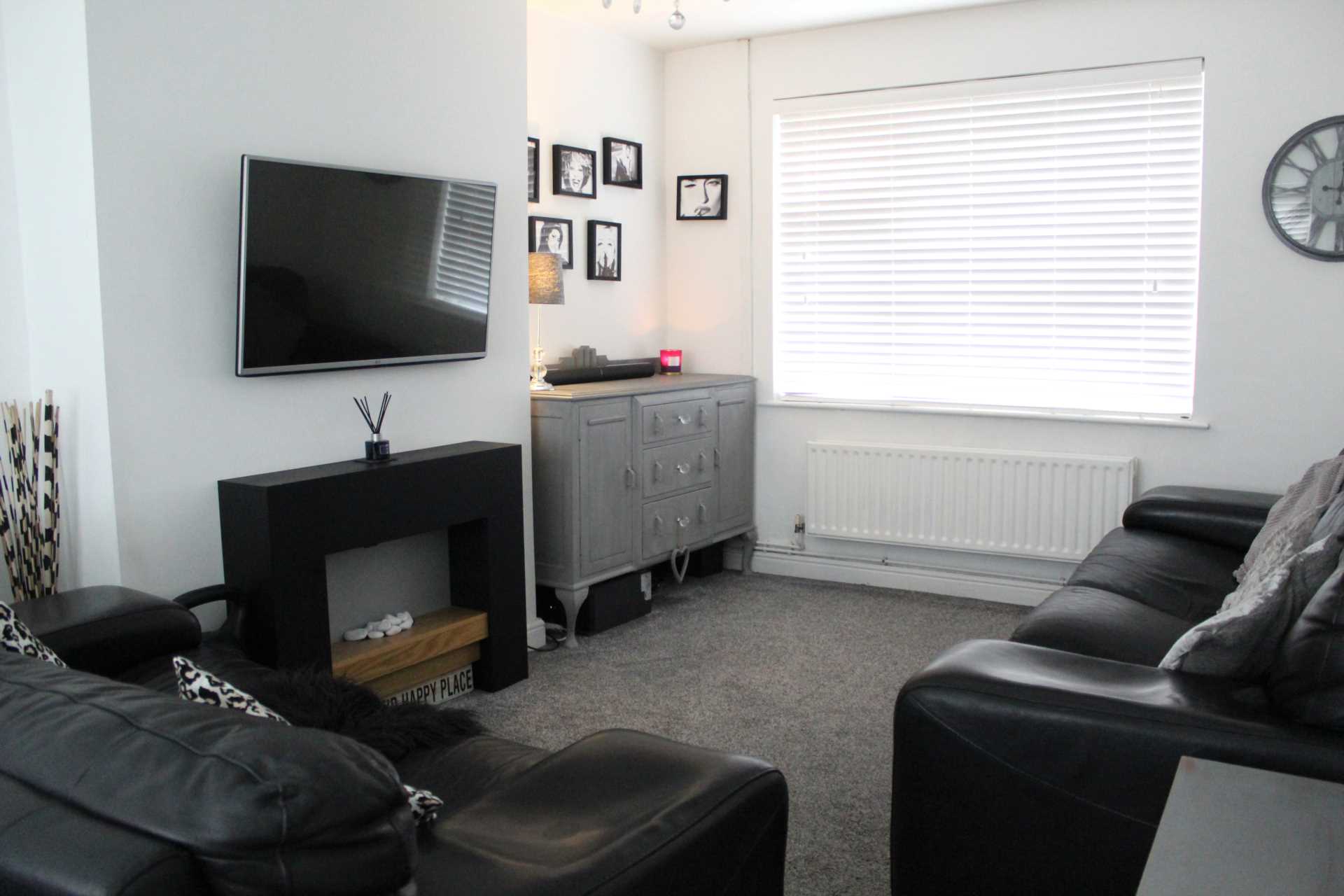 Lewisham Close, Royton, Image 2