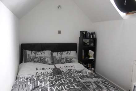 Lewisham Close, Royton, Image 15