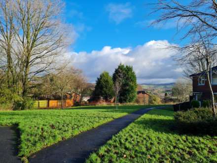 Lewisham Close, Royton, Image 19