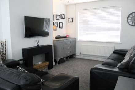 Lewisham Close, Royton, Image 2