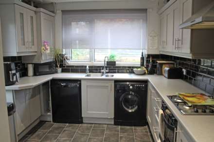 Lewisham Close, Royton, Image 4