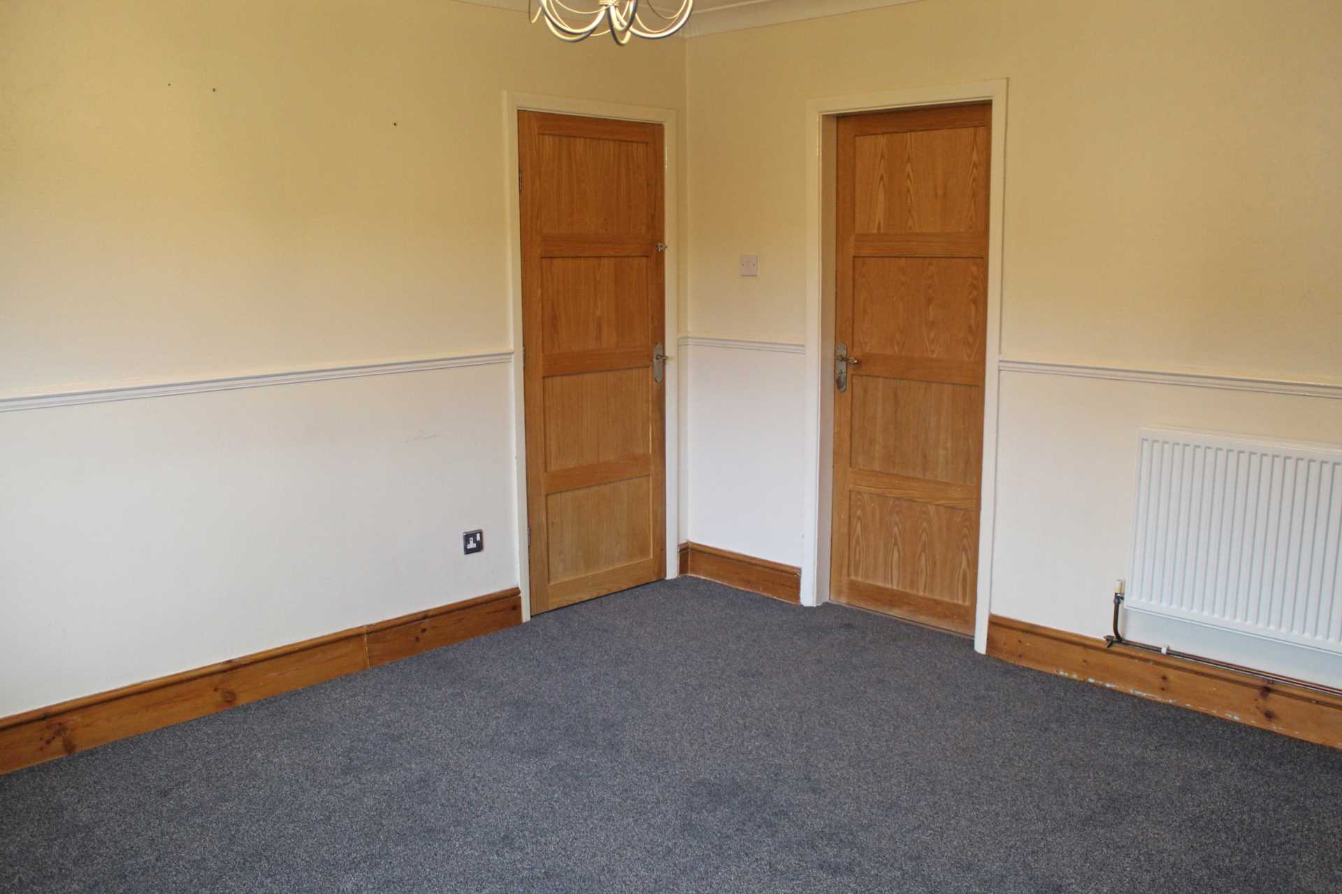 Birchinlee Avenue, Royton, Image 4
