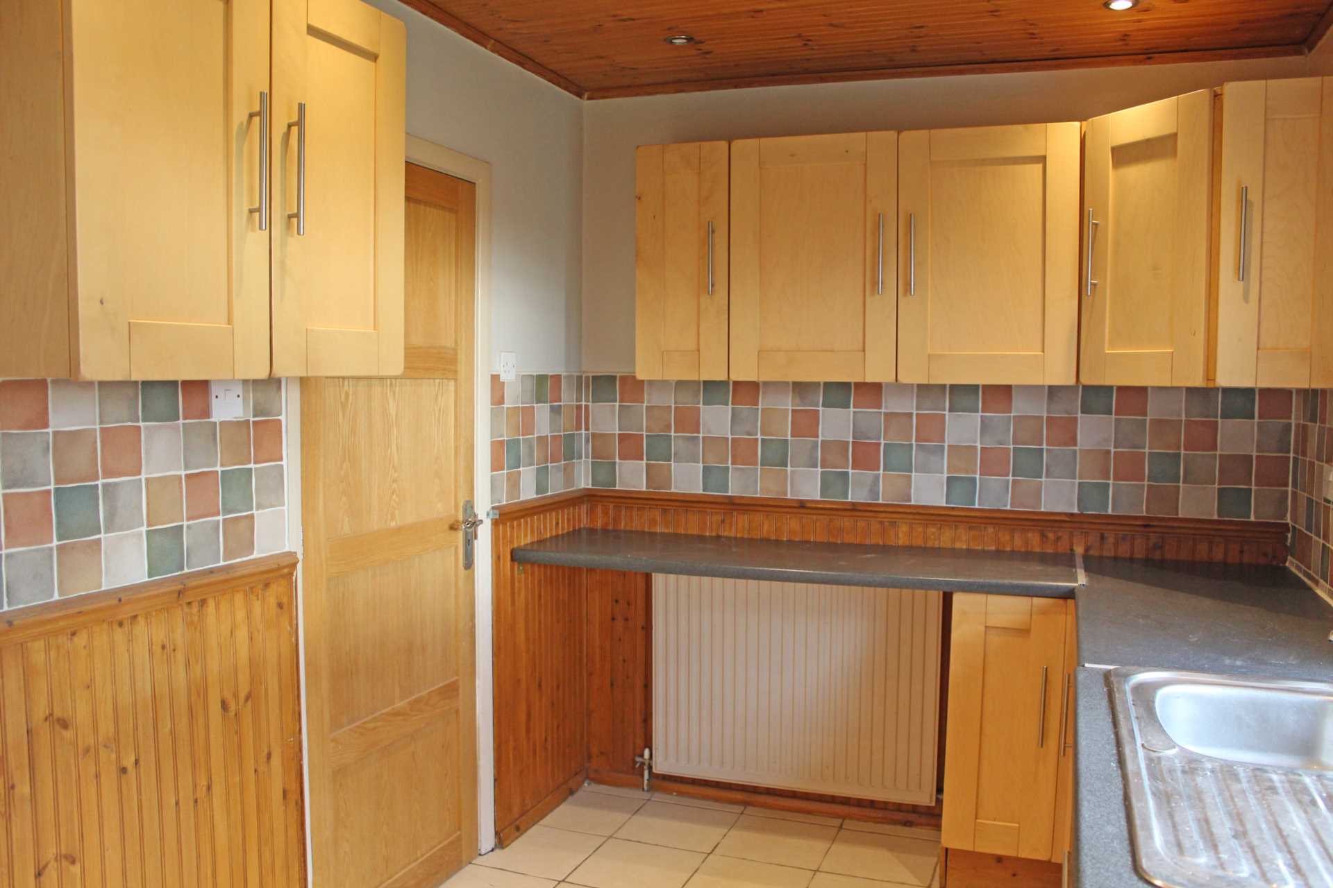 Birchinlee Avenue, Royton, Image 6