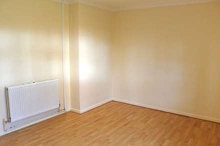 Birchinlee Avenue, Royton, Image 12