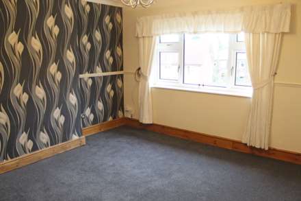 Birchinlee Avenue, Royton, Image 2