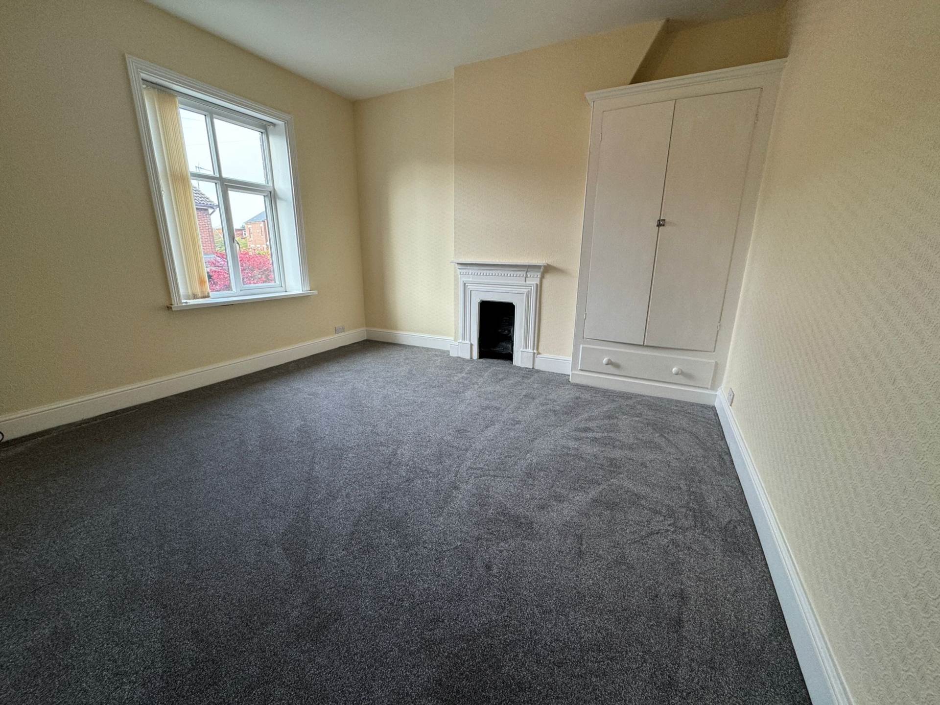 Rainshaw Street, Royton, Image 6