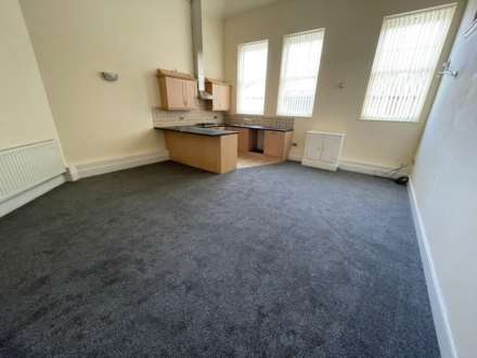 Beal Lane, Shaw, Image 2